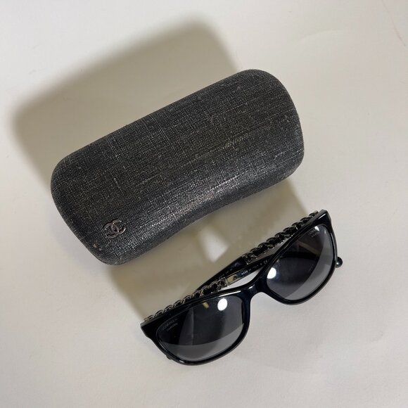 Chanel Black Polarized Sunglasses with Silver Chain Link Detailing - Picture 1 of 11